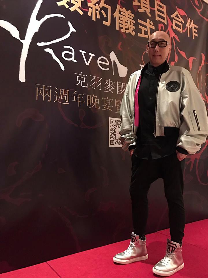 「Raven」高跟鞋品牌，Kitman即將夥拍魅力形象設計師張學潤先生，構思不同的新服裝配答，張學潤表示自己亦非常期待是次合作 @ 「青年創業軍」報導